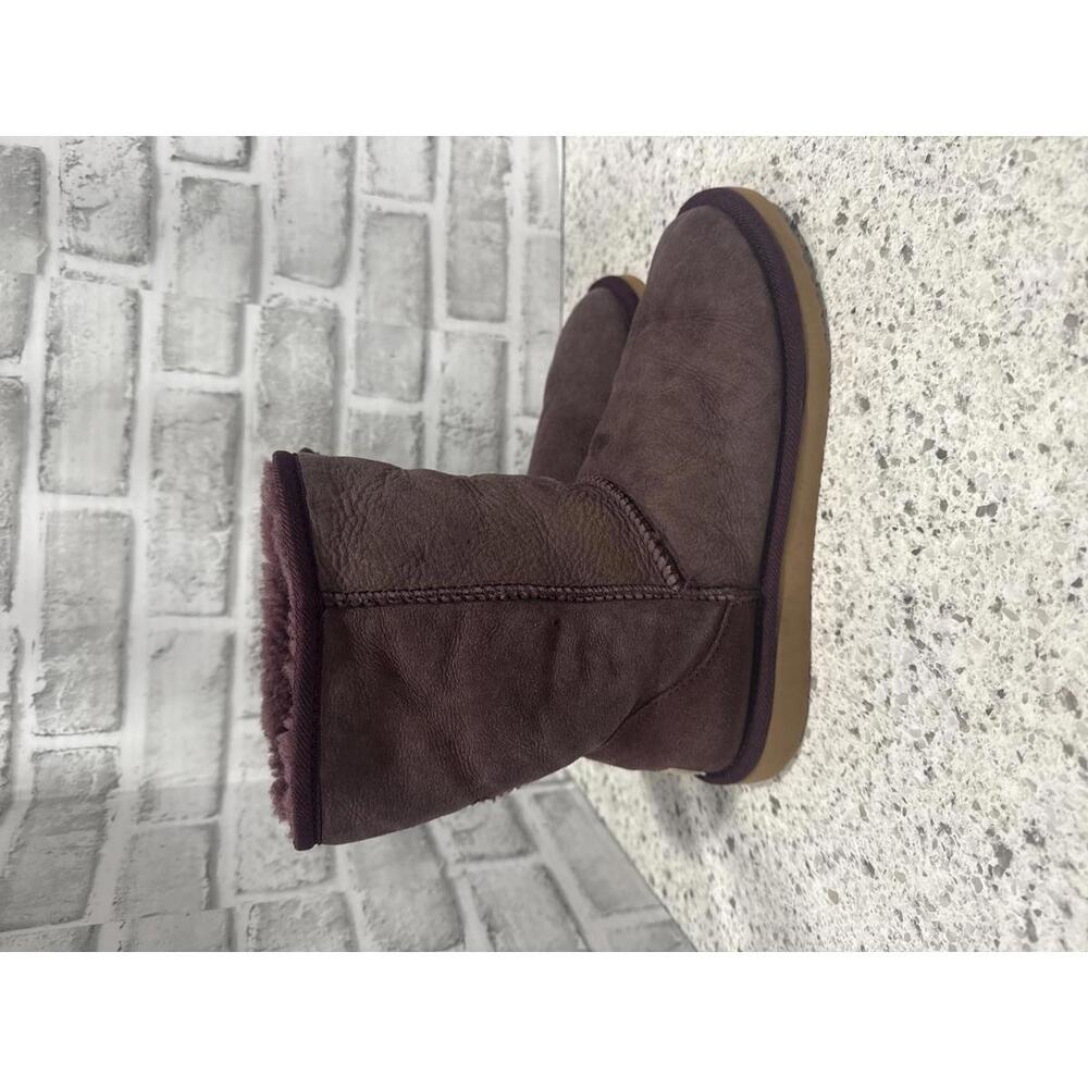 UGG Women's Classic Winter Boots - Burgundy